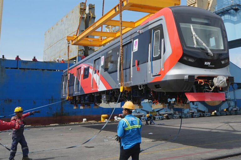 KRL Baru Tiba dari CRRC dan INKA, KAI Commuter Pastikan Uji Kelayakan
