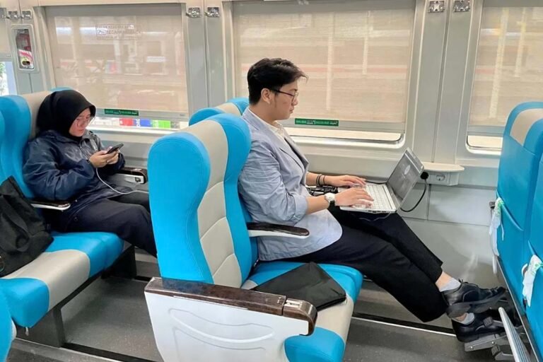 Aturan KAI: Ini Perangkat yang Boleh dan Tak Boleh di Stop Kontak Kereta