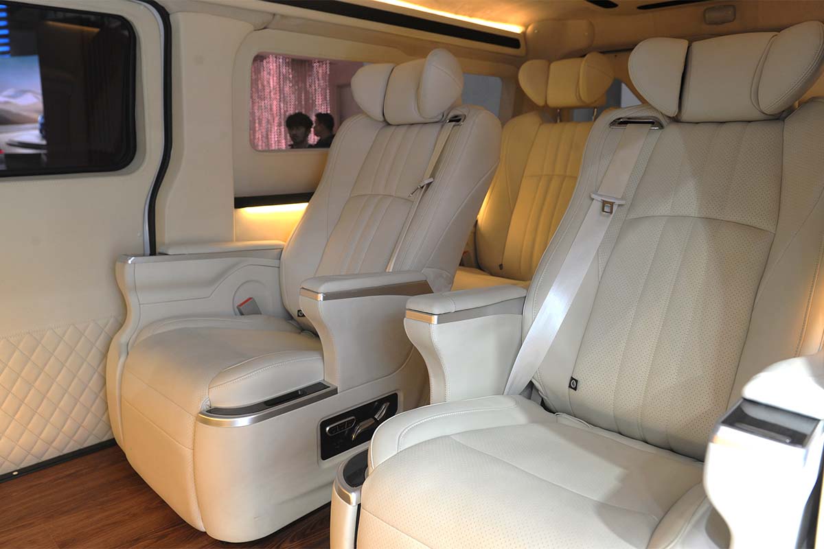 VIP Concept: Kolaborasi Wuling dan NMAA Tampilkan Van Listrik Super Mewah