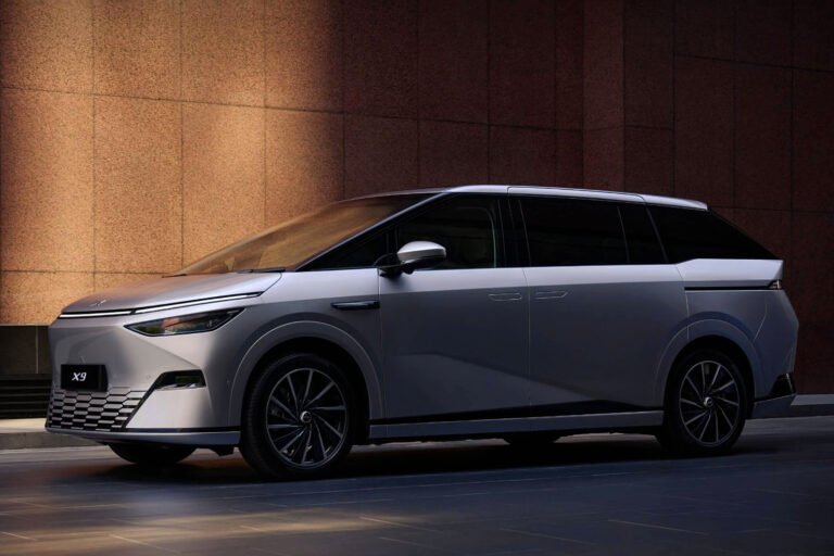 Pabrik Mobil Listrik Resmi Beroperasi, Xpeng X9 Mulai Dirakit di Indonesia
