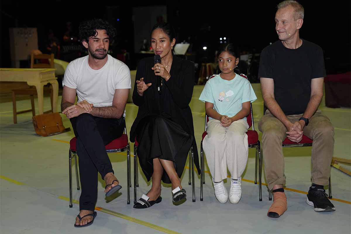 Rahasia Dibalik Teater “Bunga Penutup Abad”, Ada Adegan yang Bikin Penonton Terharu