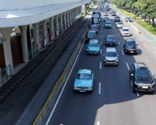 Mobil Holden Torana Kembali Antar Bluebird Rayakan HUT RI ke-80
