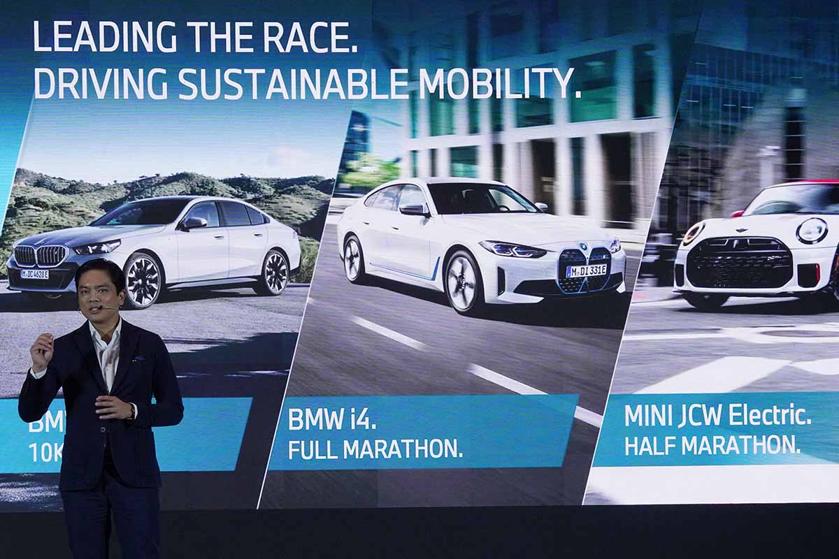 BMW dan MINI Resmi Jadi Andalan Sustainable Mobility Partner Maybank Marathon 2025
