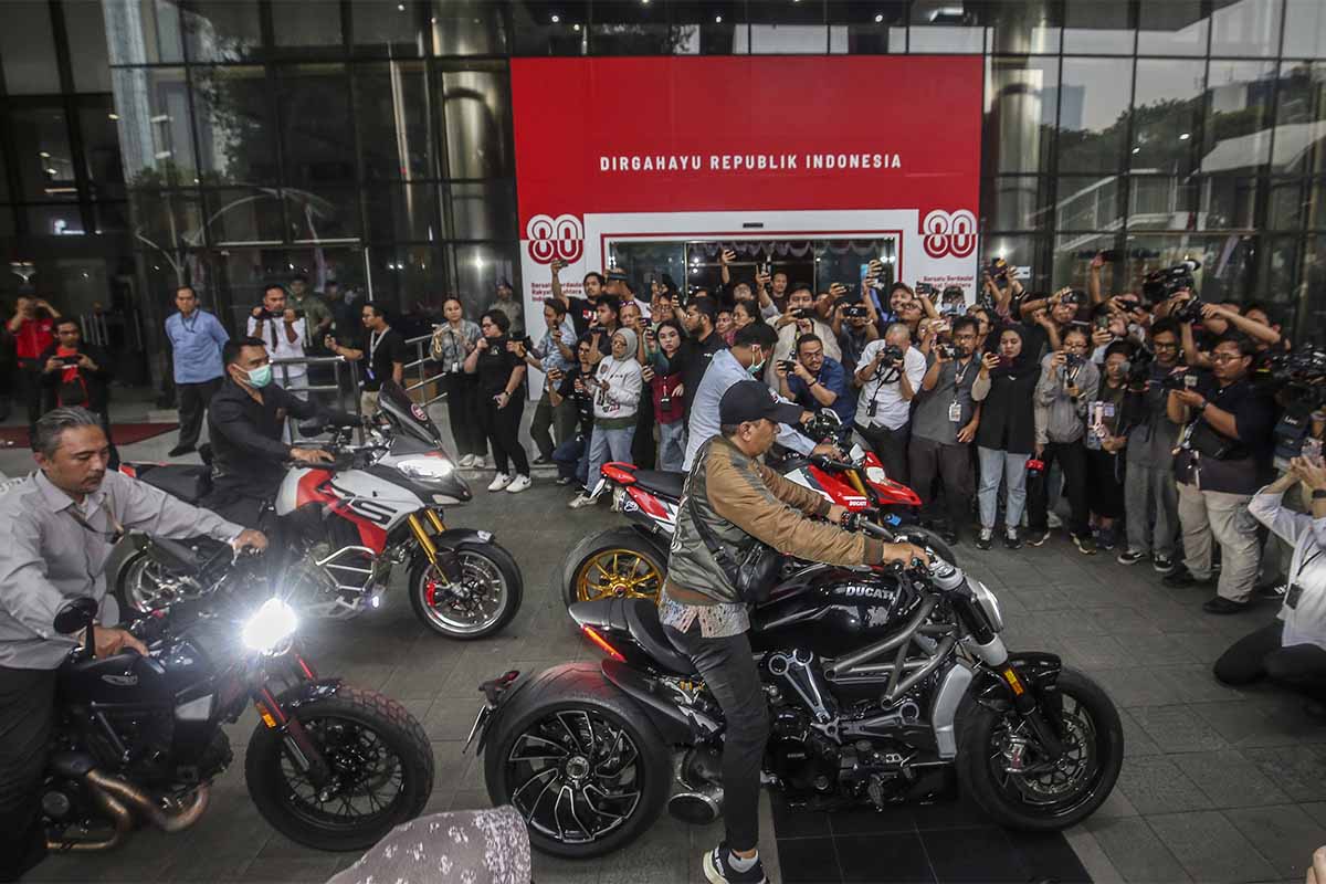 KPK Bongkar 22 Kendaraan Mewah Hasil Pemerasan di Kementerian Ketenagakerjaan
