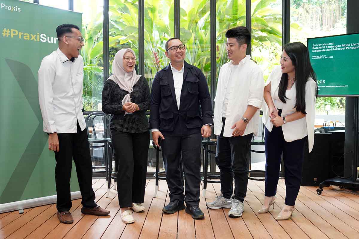 Riset Praxis: Infrastruktur dan Garansi Baterai Jadi Kunci Adopsi Mobil Listrik