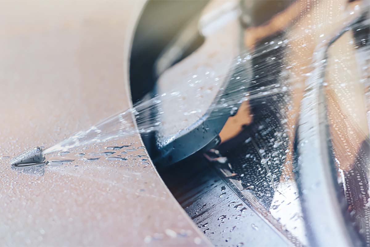 Tips Merawat Washer Mobil: Biar Kaca Selalu Jernih dan Aman di Jalan