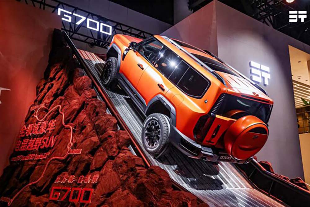 Jetour Zongheng G700: SUV Hybrid Tangguh, Bisa Bertahan di Dalam Air 40 Menit