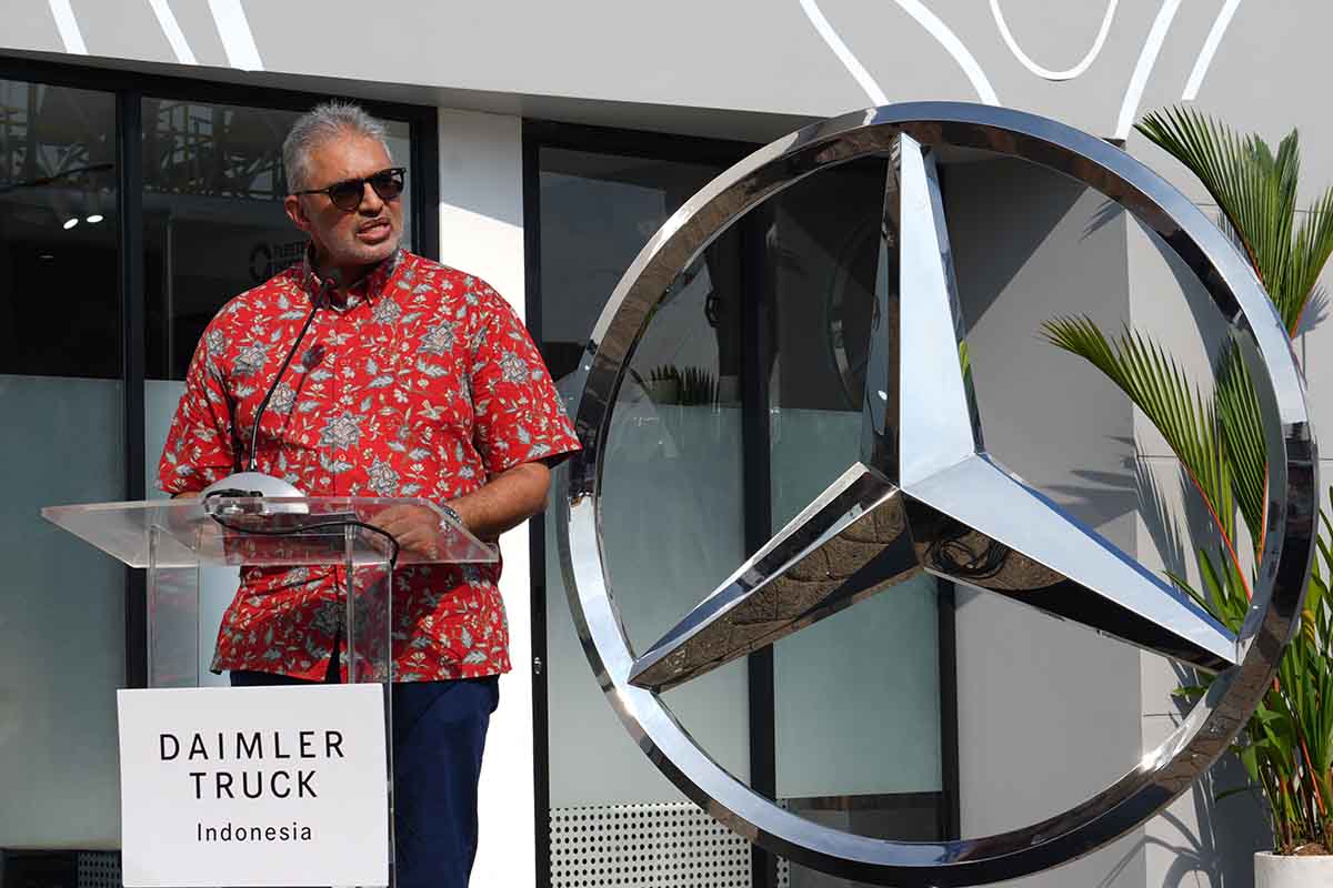 Mercedes-Benz Rayakan 55 Tahun di Indonesia dengan Axor 1626 C yang Lebih Bertenaga