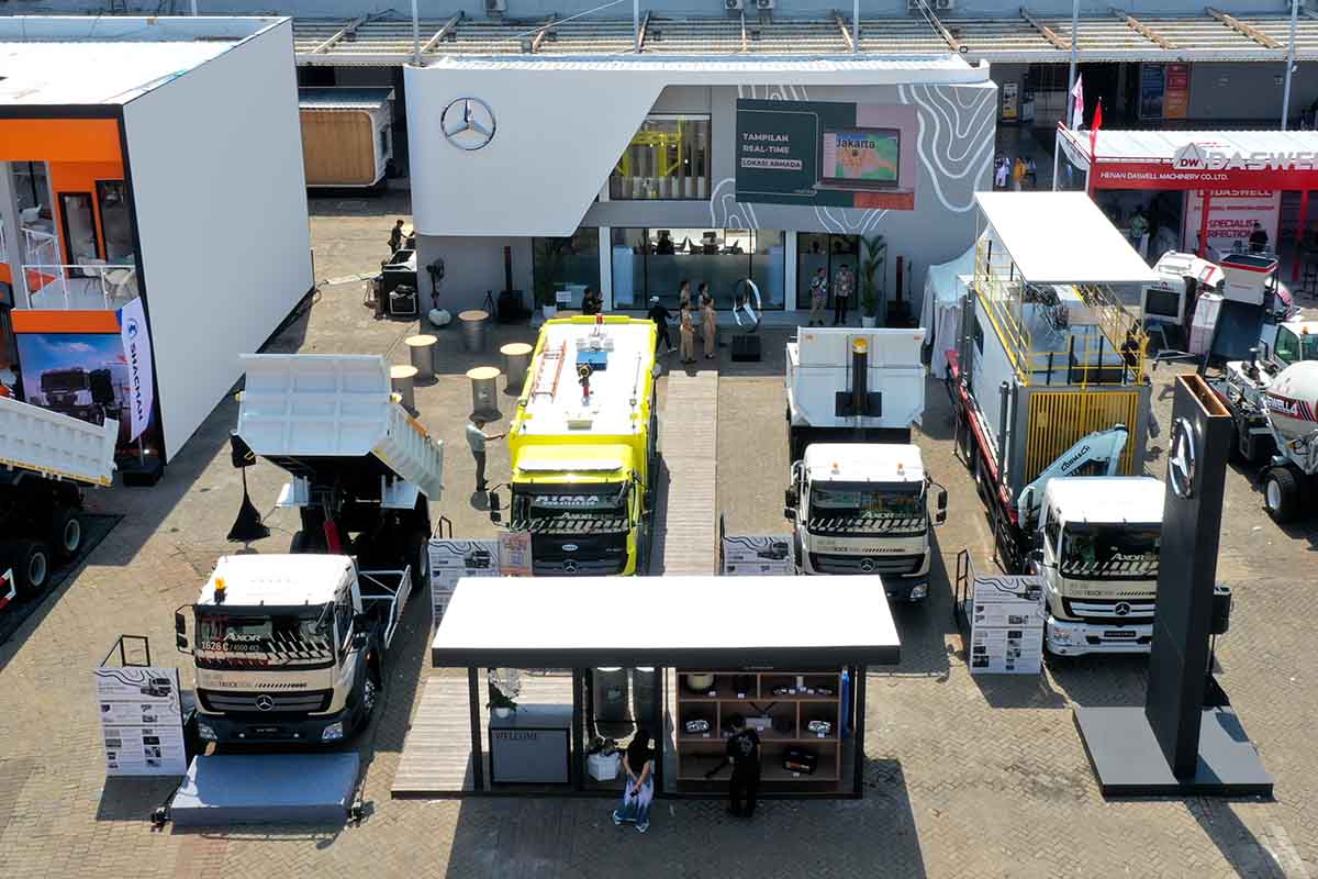 Mercedes-Benz Rayakan 55 Tahun di Indonesia dengan Axor 1626 C yang Lebih Bertenaga