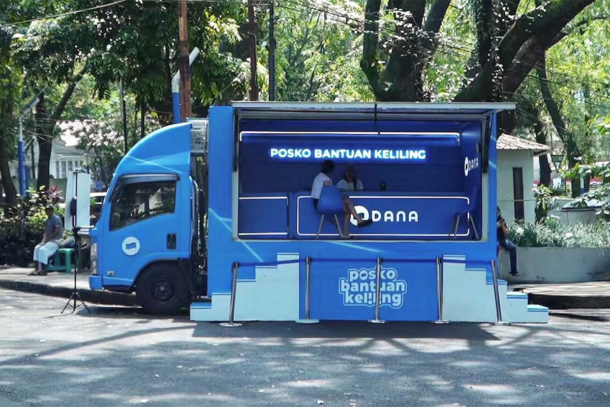 OJK Catat 800 Kasus Penipuan Online per Hari, DANA Buka Posko Keliling