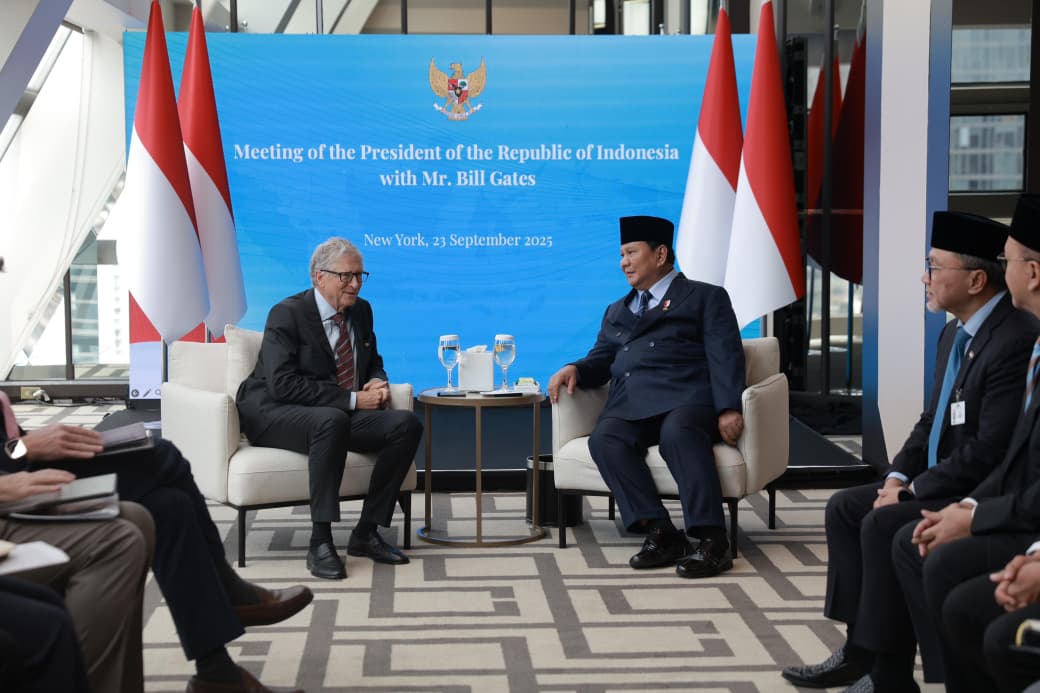 Momen Bersejarah, Presiden Prabowo Anugerahkan Bintang Jasa Utama untuk Bill Gates
