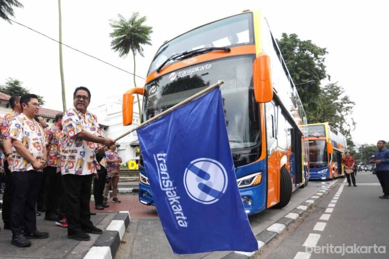 Jakarta Punya Bus Wisata Atap Terbuka Baru! Ini Rute dan Tarifnya