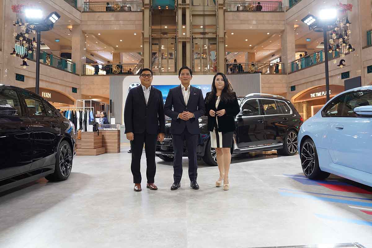 Bikin Terpukau, BMW dan MINI Bawa Mobil Premium ke Plaza Senayan