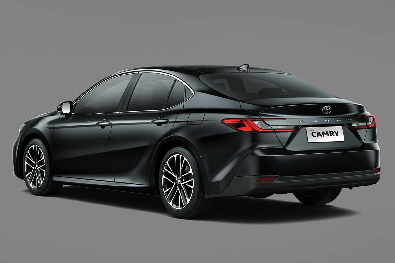 Lebih dari Sekadar Sedan, Ini Inovasi Canggih Toyota New Camry 2.5 V AT
