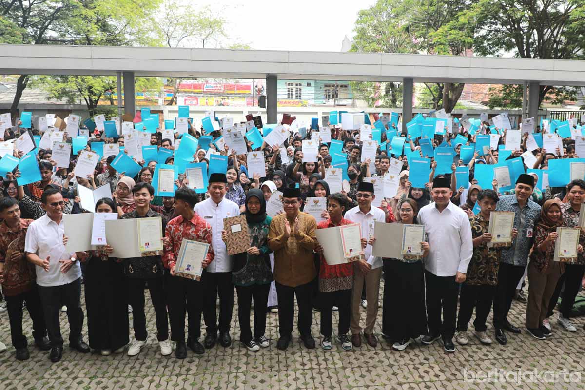 Harapan Baru, Ribuan Siswa Jakarta Bebas dari Masalah Ijazah Tertahan