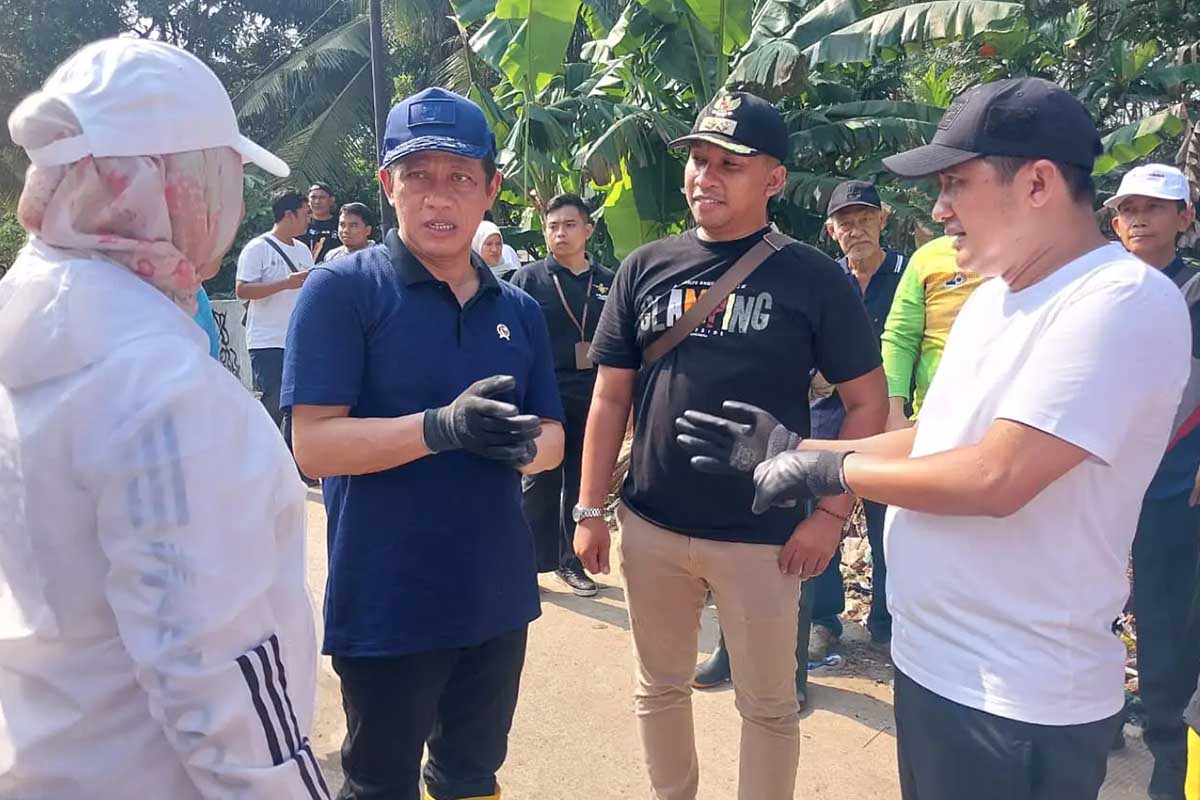 Sungai Cipinang Kritis, Menteri LH Ancam Tutup 21 Pabrik Pembuang Limbah