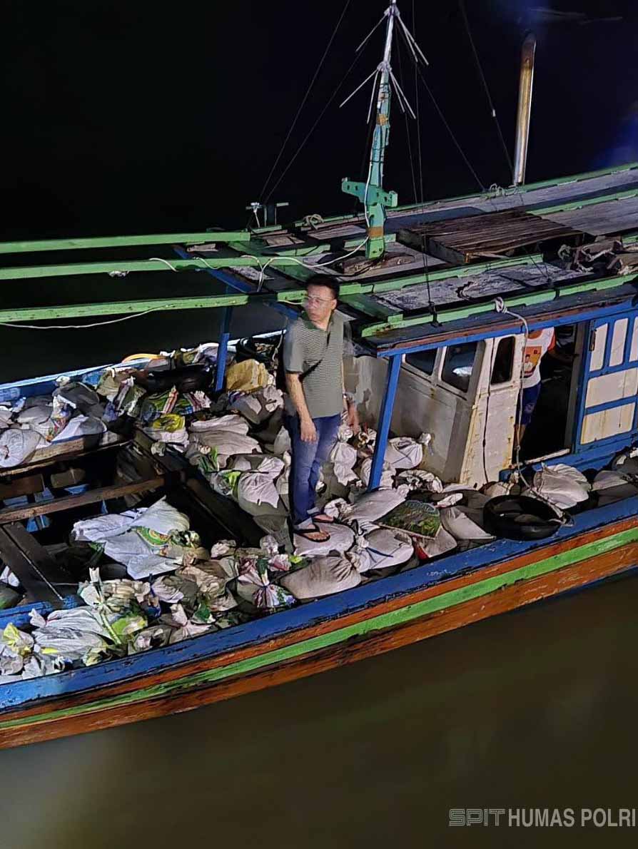 Polisi Gagalkan Penyelundupan 300 Karung Pasir Timah di Belitung, 15 Pelaku Ditangkap