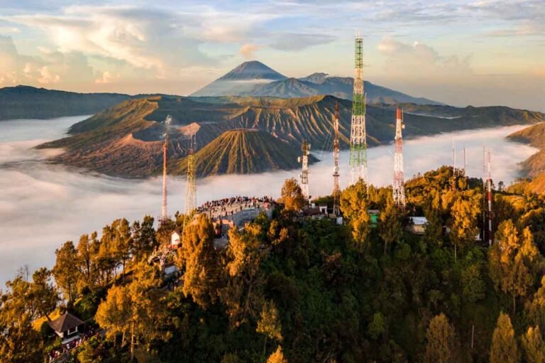 Pariwisata Indonesia Meroket, Kunjungan Wisman Tembus 11,4 Juta