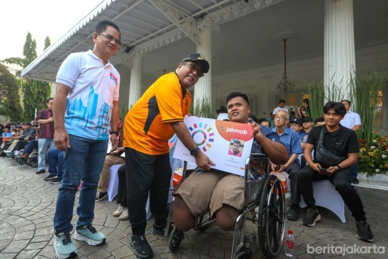 Penyandang Disabilitas DKI Kini Bisa Nikmati Transportasi Umum Gratis
