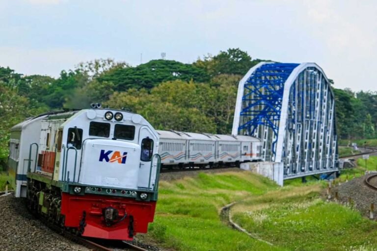 Jelang Nataru, KAI Daop 2 Bandung Siapkan 230 Ribu Kursi