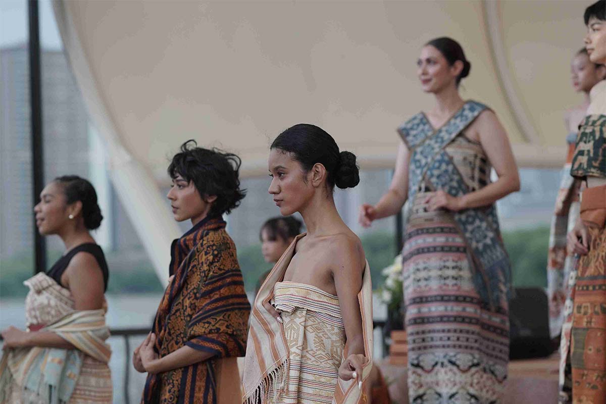 Pendopo Unjuk Pesona, Tampilkan Harmoni Wastra Timur Indonesia