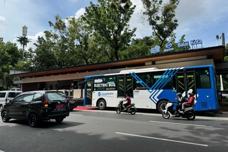 Rute Baru ke Bandara Dibuka, Pramono Genjot Transportasi Ramah Lingkungan