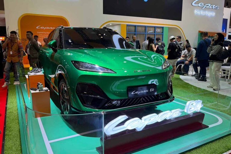 SUV Listrik Premium LEPAS E4 Resmi Debut Dunia di IIMS 2026