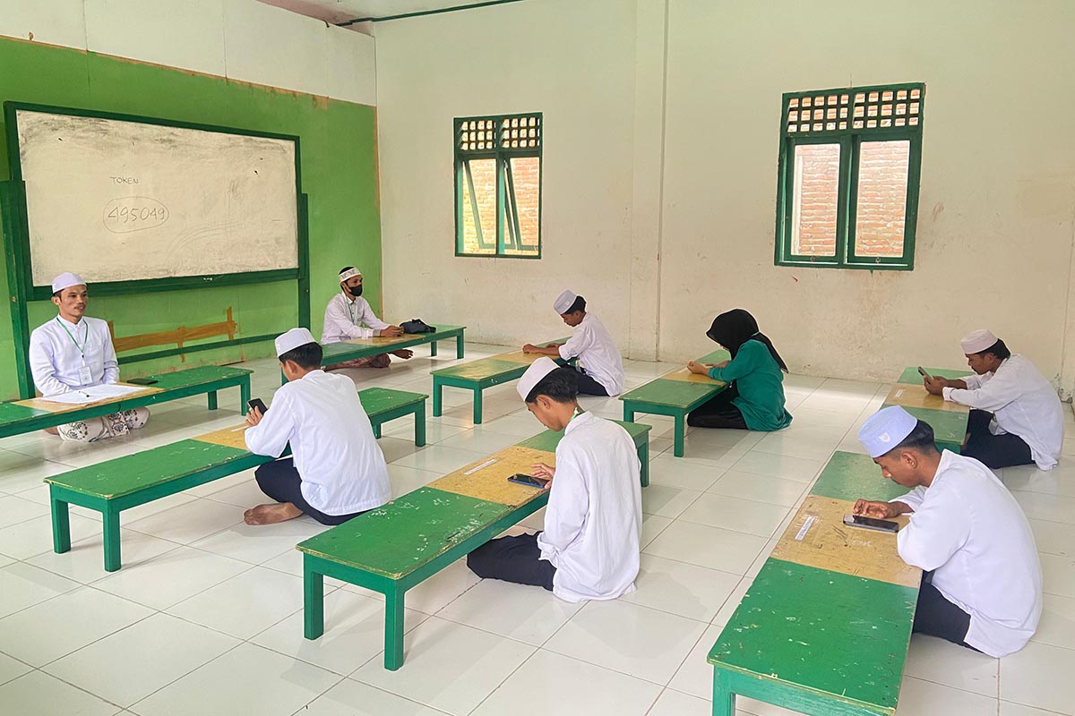 Resmi Digelar, 69 Ribu Santri Ikuti UAN Pendidikan Kesetaraan Berbasis CBT