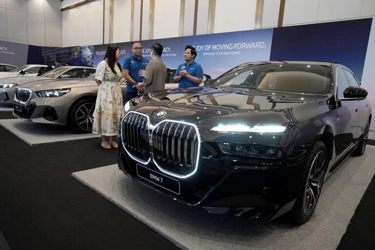 BMW Rayakan 25 Tahun di Indonesia, Festival of JOY Bikin Heboh