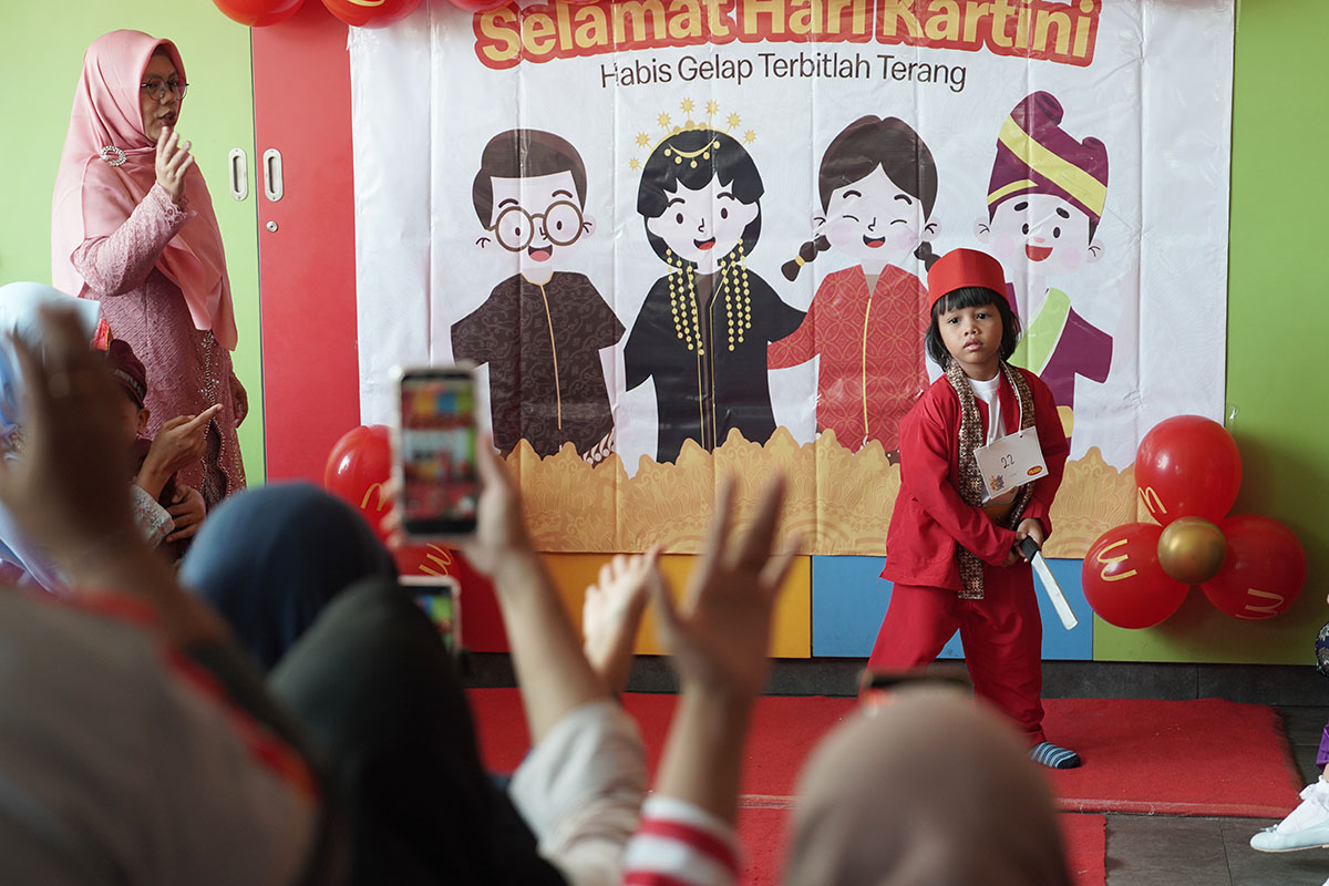 Bikin Gemas, Fashion Show Anak PAUD Warnai Peringatan Hari Kartini
