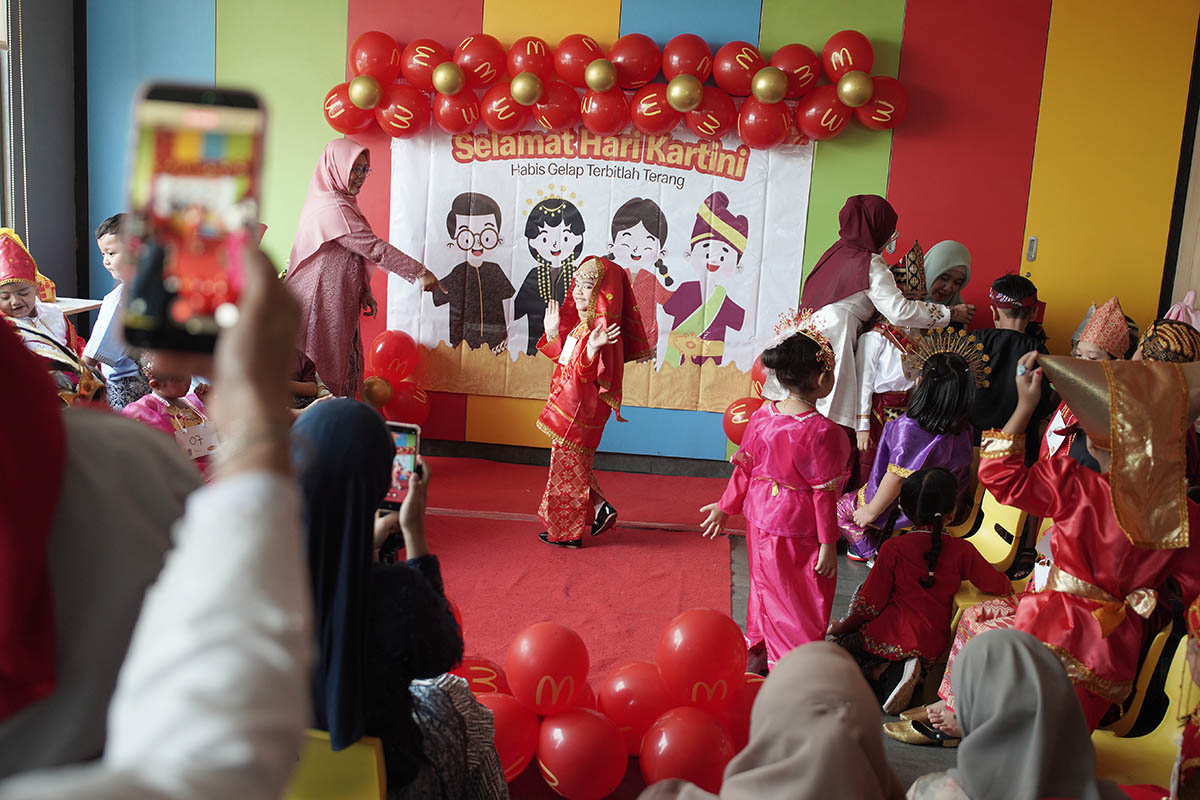 Bikin Gemas, Fashion Show Anak PAUD Warnai Peringatan Hari Kartini