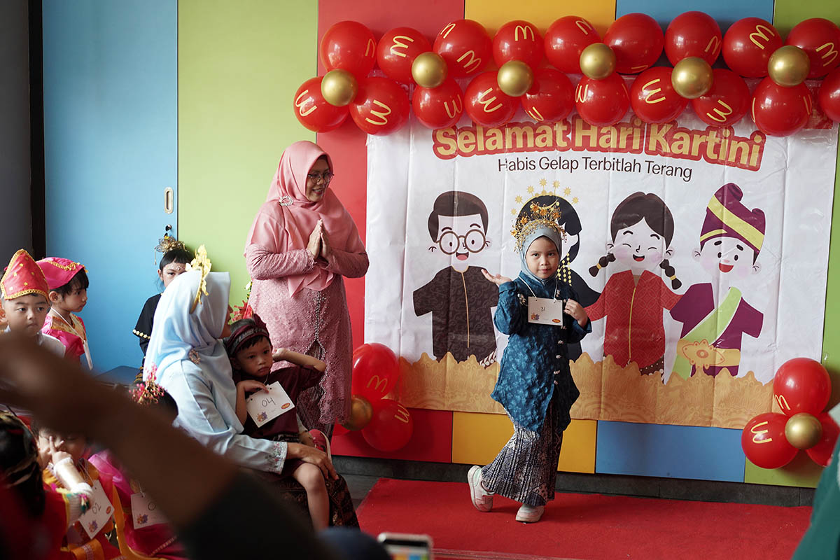 Bikin Gemas, Fashion Show Anak PAUD Warnai Peringatan Hari Kartini