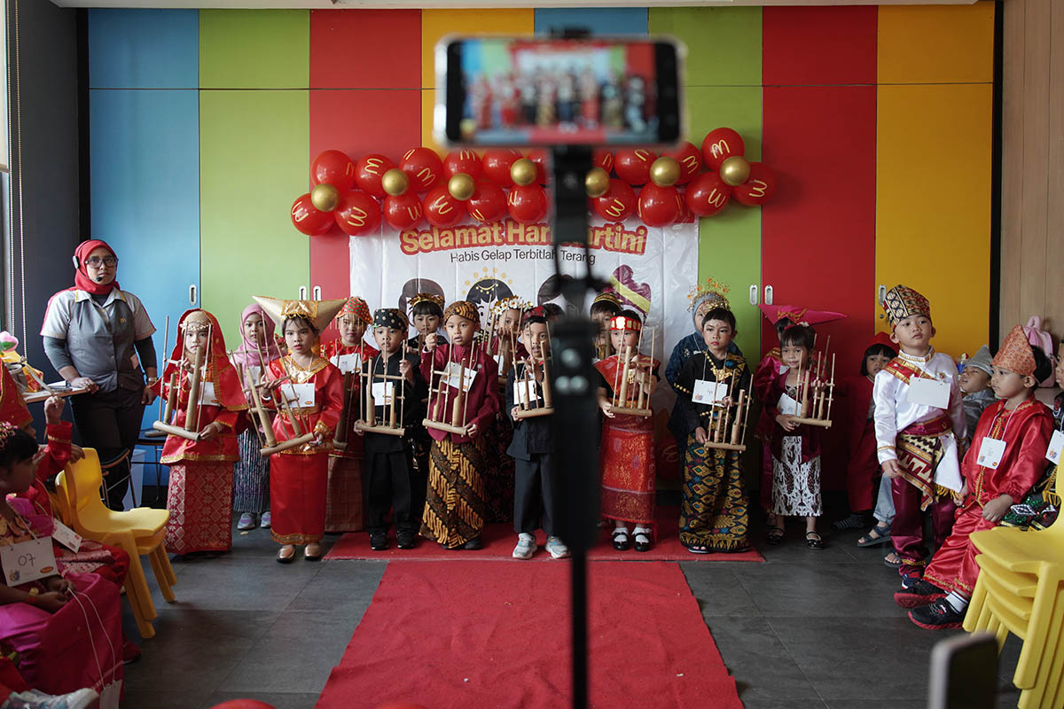 Bikin Gemas, Fashion Show Anak PAUD Warnai Peringatan Hari Kartini