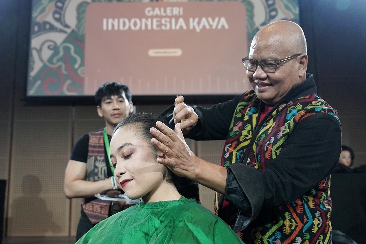 Cara Mudah Tampil Cantik dengan Gelung Nusantara
