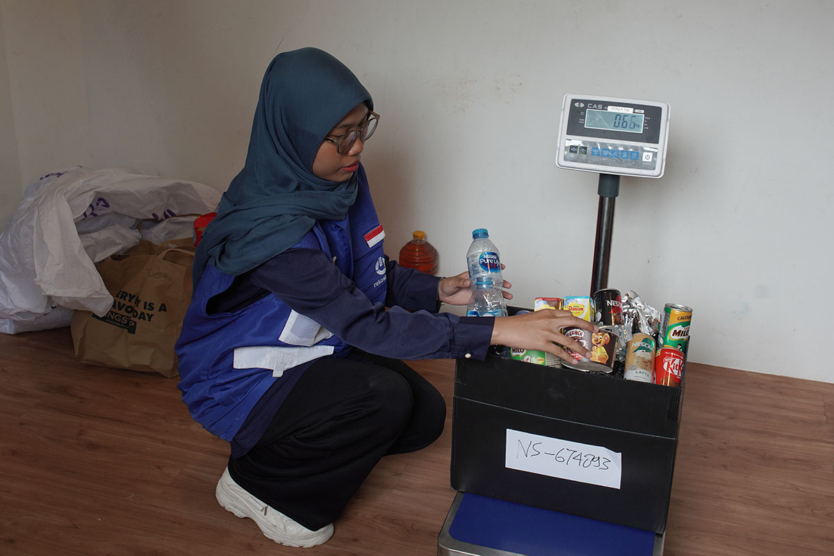 Warga Kini Bisa Buang Sampah Dapat Voucher Belanja, Begini Caranya