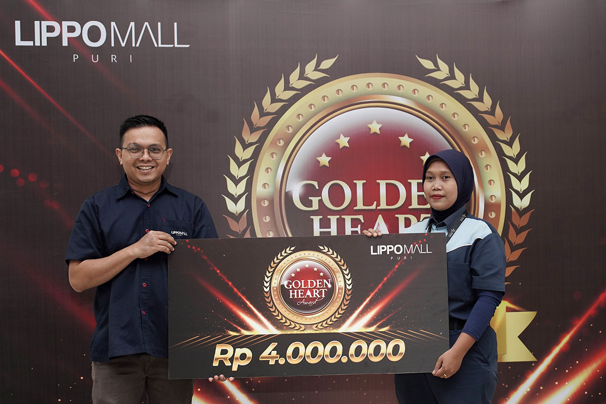 Ribuan Barang Pengunjung Mall Dikembalikan, Sosok Frontliner Ini Diguyur Penghargaan