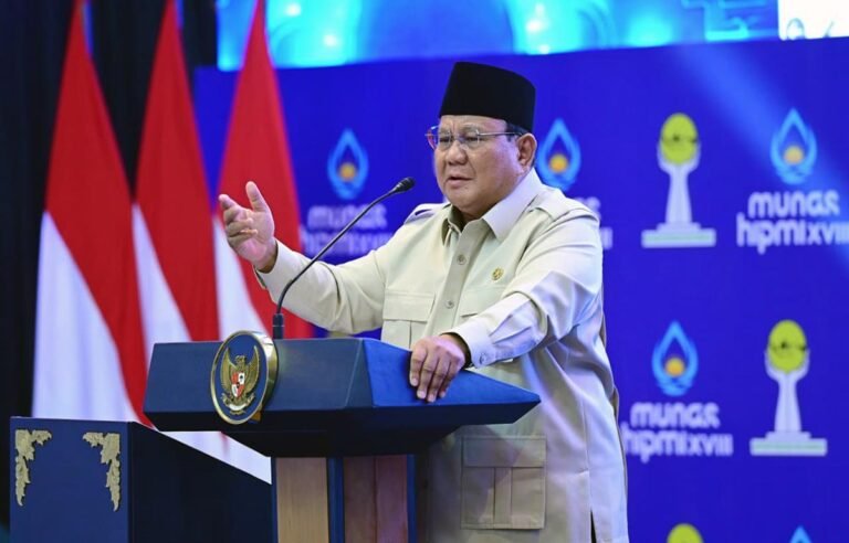 Prabowo ke Pengusaha: Jangan Khianati Merah Putih, Aku Cari Kau