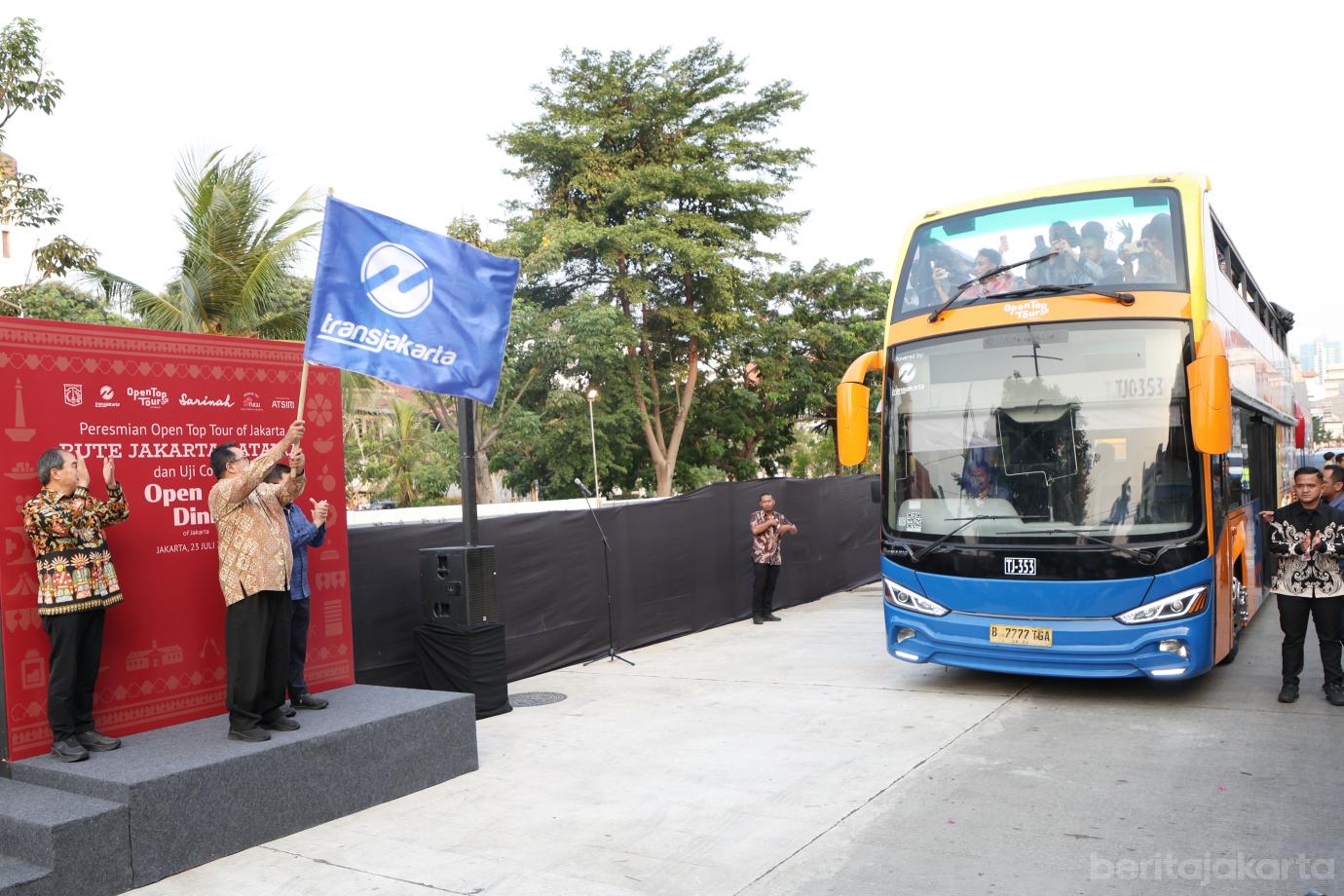 Transjakarta Punya Rute Wisata Baru, Open Top Tour Jakarta Batavia Manjakan Wisatawan