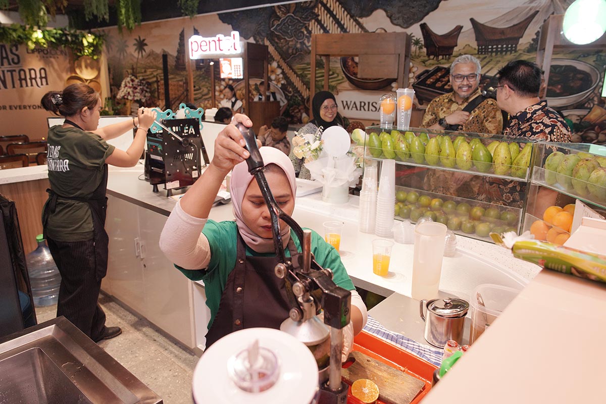 Pecinta Kuliner Wajib Coba, Teras Nusantara Jadi Ikon Baru Lippo Icon Cibubur