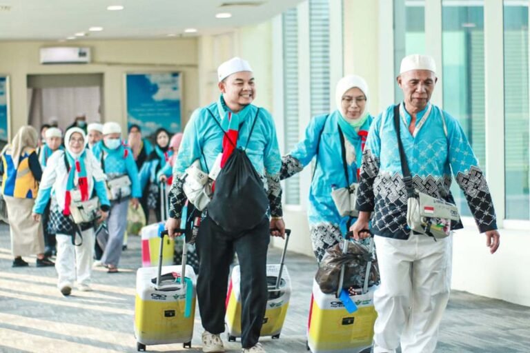 Siap-Siap Biaya Haji 2027 Diprediksi Naik, DPR Ungkap Penyebabnya