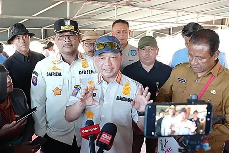 Dokumen Hilang Akibat Gempa NTT? Kemendagri Pastikan Penggantian Gratis
