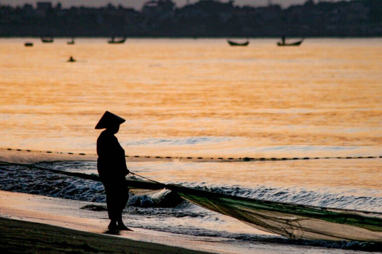 Fenomena Upwelling Bikin Ikan Melimpah, Nelayan DKI Panen Rezeki