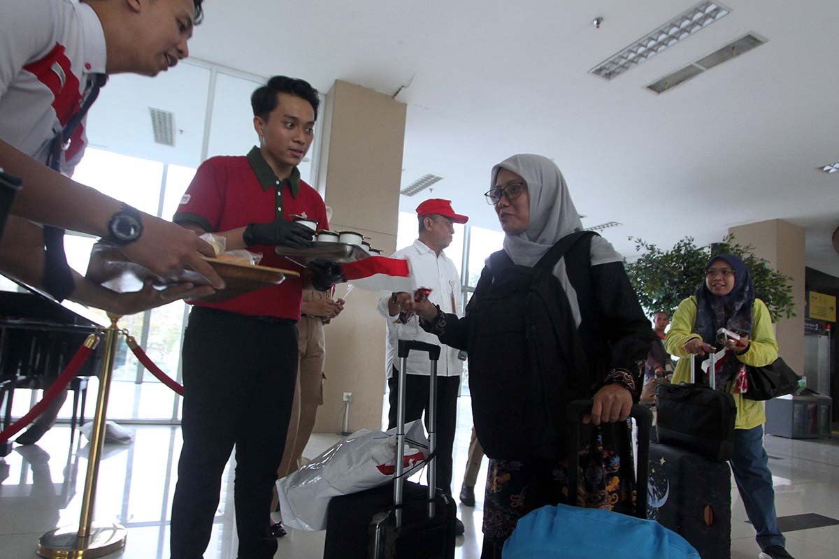 KAI Commuter Bikin Tarif Spesial HUT RI, Naik Kereta Cuma Rp8