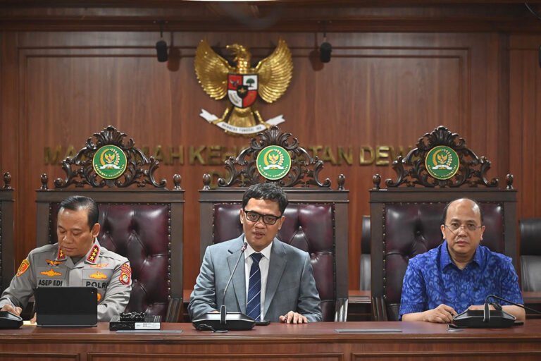Rekening Koordinator AMPB Botok Kembali Dibuka, Bank Mandiri Minta Maaf