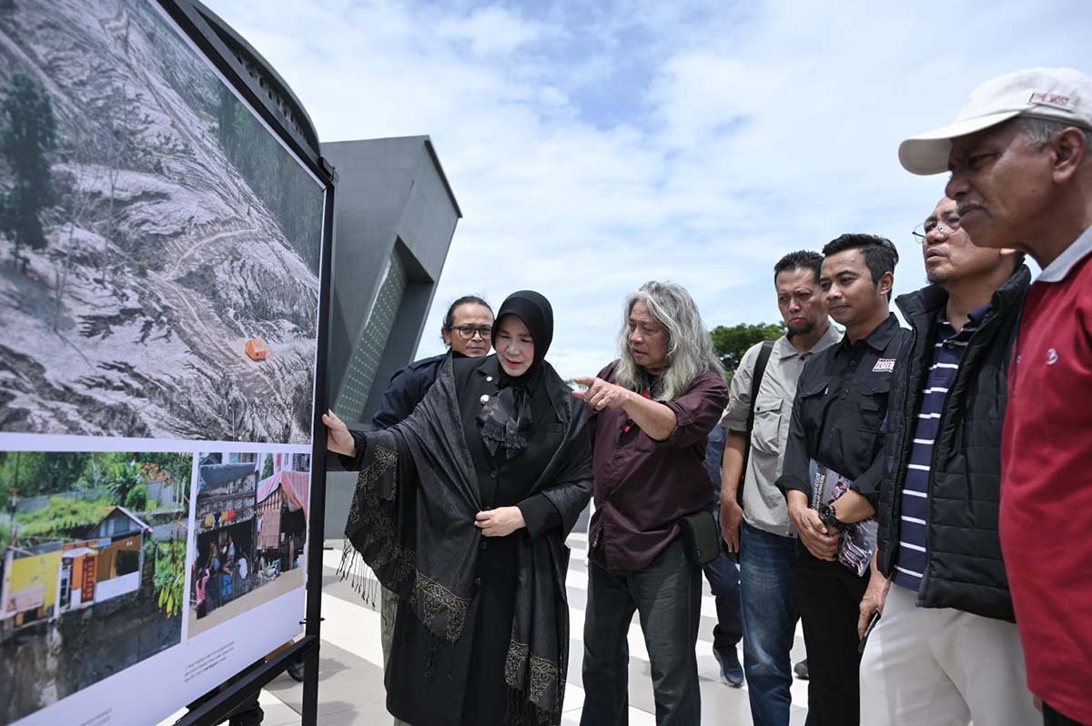 Prahara Pulau Emas, Pameran Foto Bencana Terbesar Karya Pewarta Indonesia